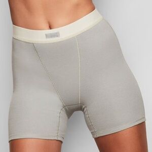 Skims Women's Boxer Short in Mineral
